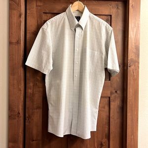 Never Used. JOS. A. Bank. Travelers Collection Casual Shirt